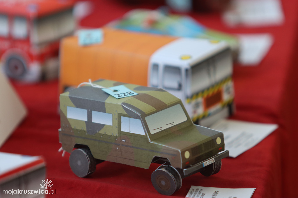 Modele kartonowe w Kruszwicy