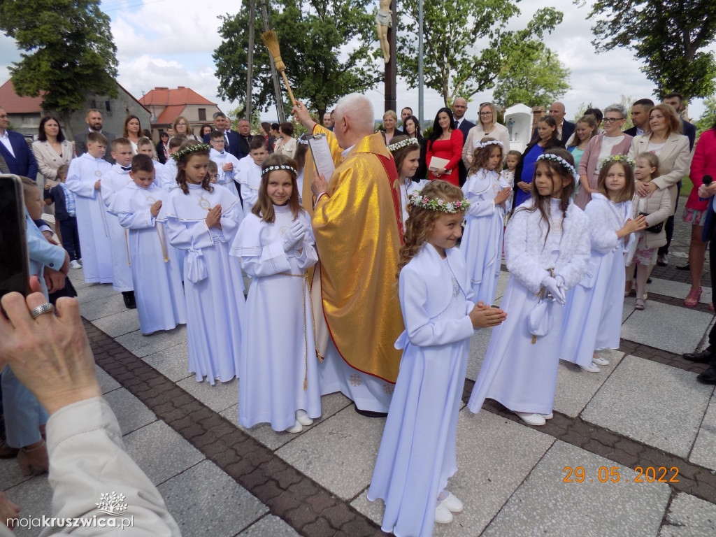 Chełmce. Dzieci przystąpiły do I Komunii Świętej [ZDJĘCIA]