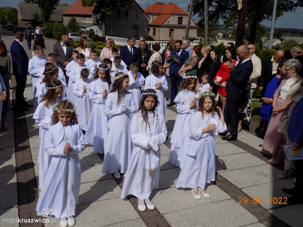 Chełmce. Dzieci przystąpiły do I Komunii Świętej [ZDJĘCIA]