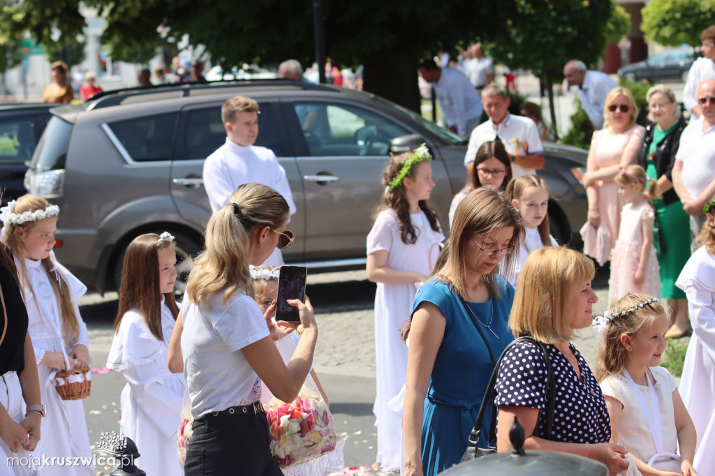 Procesja Bożego Ciała w parafii św. Teresy od Dzieciątka Jezus