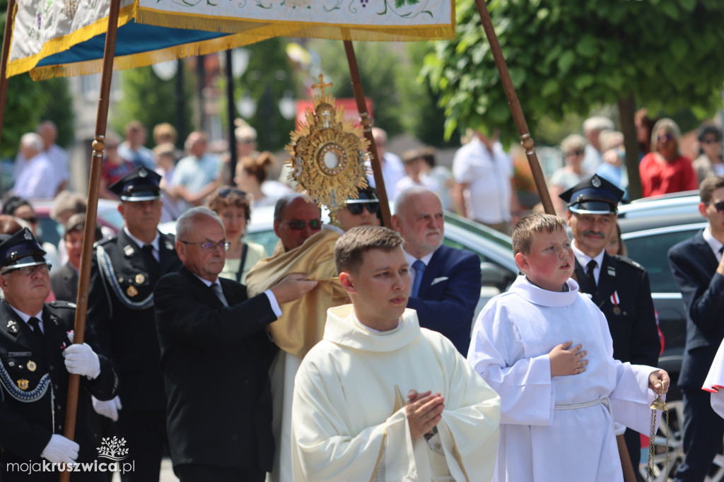 Procesja Bożego Ciała w parafii św. Teresy od Dzieciątka Jezus