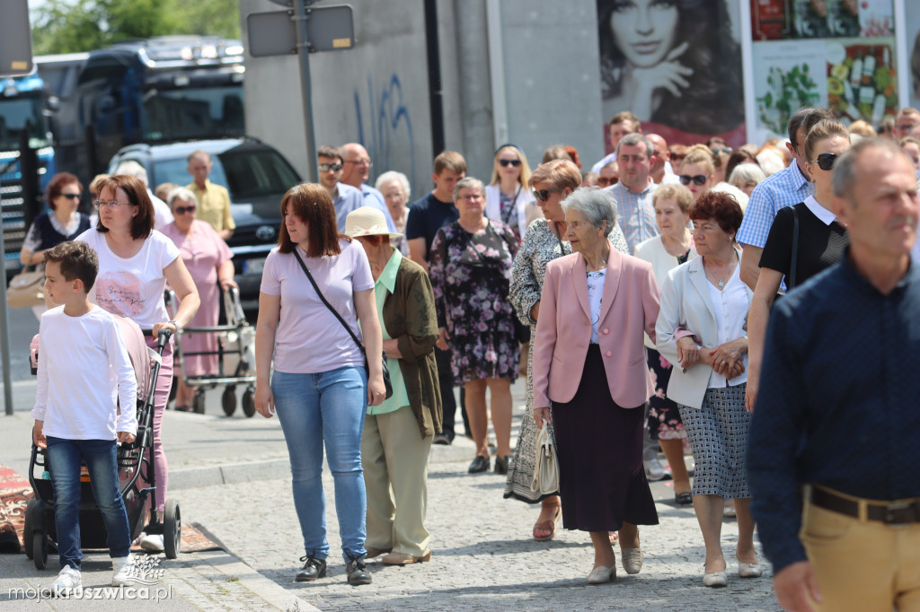 Procesja Bożego Ciała w parafii św. Teresy od Dzieciątka Jezus