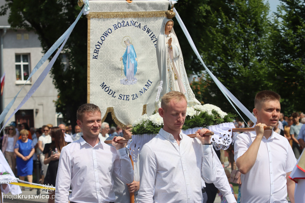 Procesja Bożego Ciała w parafii św. Teresy od Dzieciątka Jezus