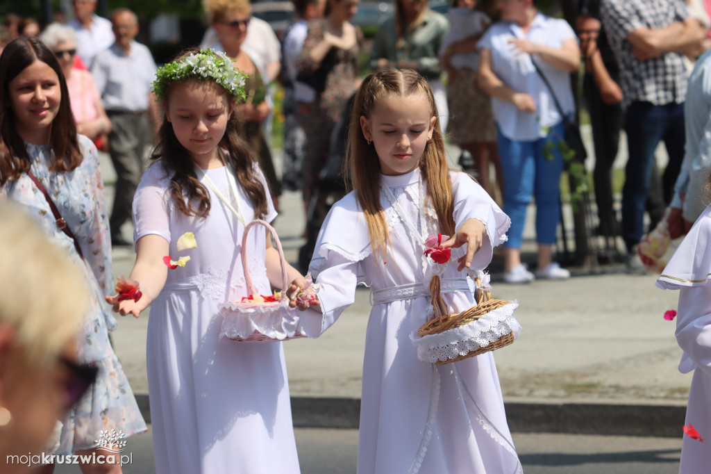 Procesja Bożego Ciała w parafii św. Teresy od Dzieciątka Jezus