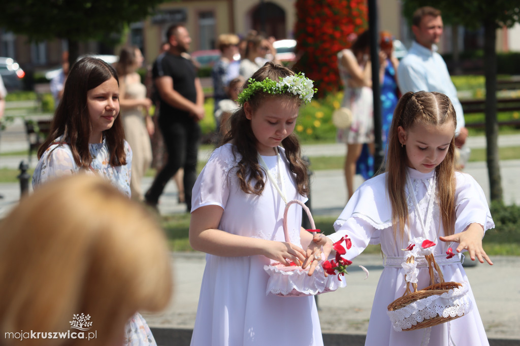 Procesja Bożego Ciała w parafii św. Teresy od Dzieciątka Jezus