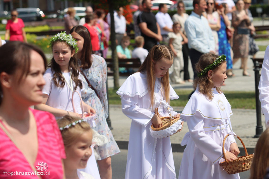 Procesja Bożego Ciała w parafii św. Teresy od Dzieciątka Jezus