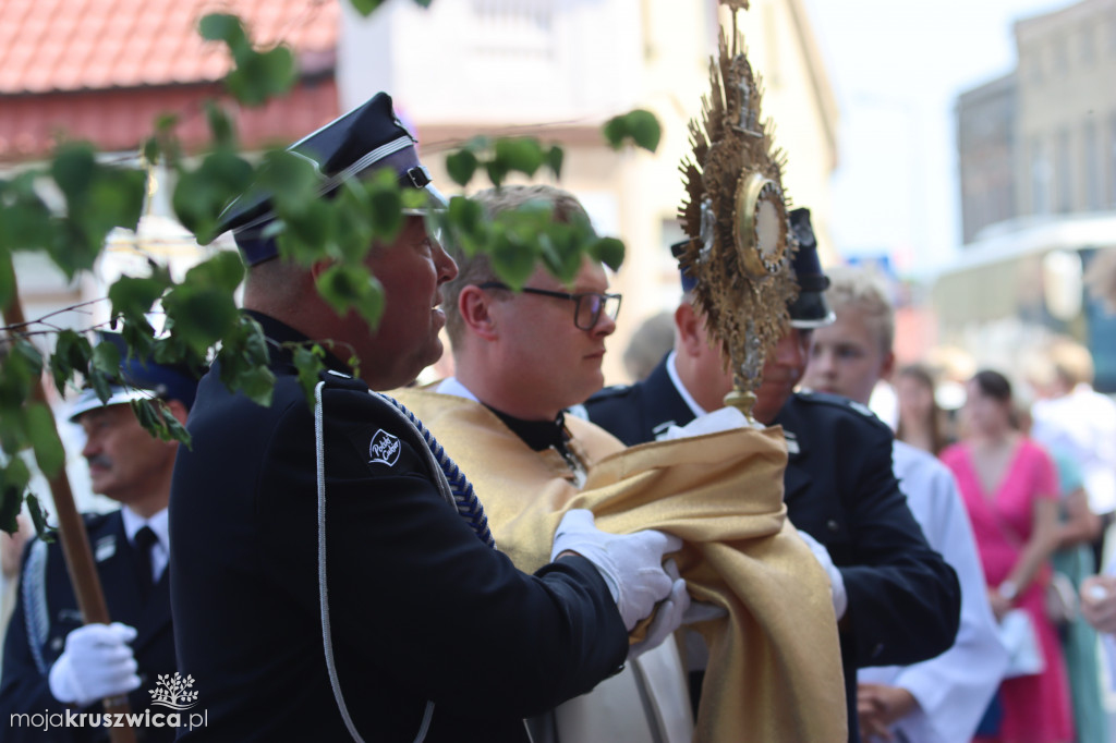 Procesja Bożego Ciała w parafii św. Teresy od Dzieciątka Jezus