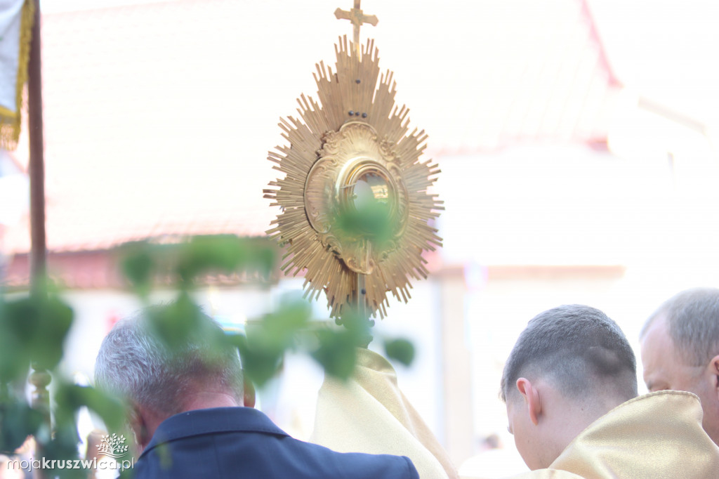 Procesja Bożego Ciała w parafii św. Teresy od Dzieciątka Jezus