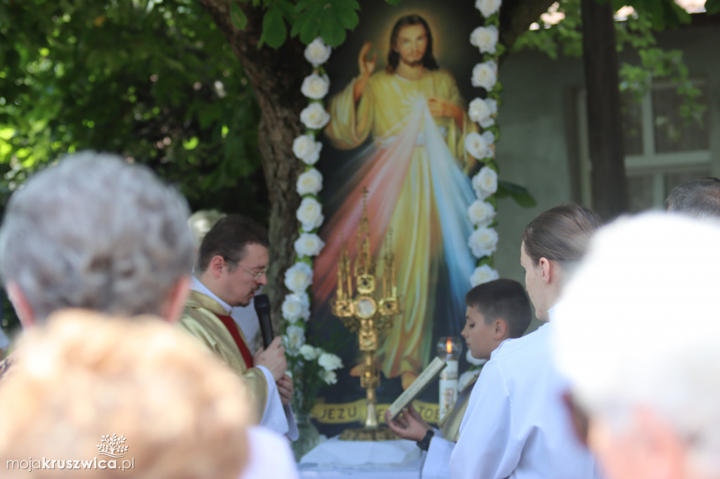 Procesja Bożego Ciała w kruszwickiej kolegiacie