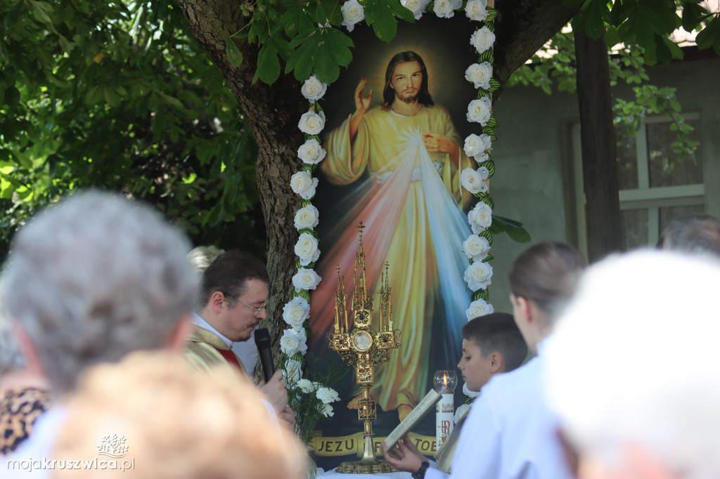 Procesja Bożego Ciała w kruszwickiej kolegiacie