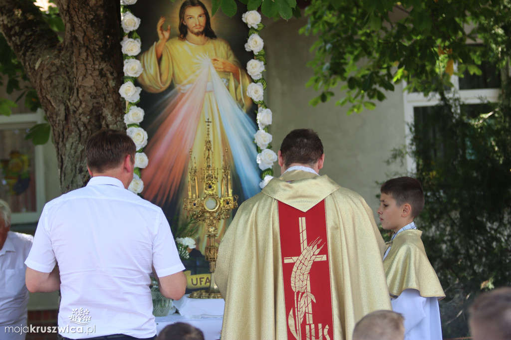 Procesja Bożego Ciała w kruszwickiej kolegiacie