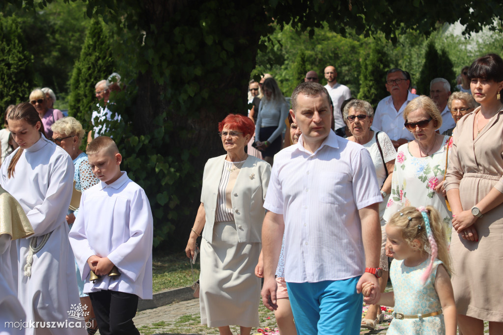 Procesja Bożego Ciała w kruszwickiej kolegiacie