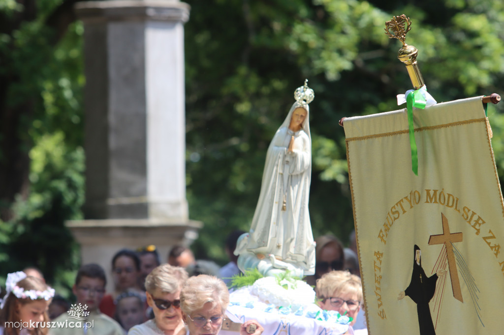 Procesja Bożego Ciała w kruszwickiej kolegiacie