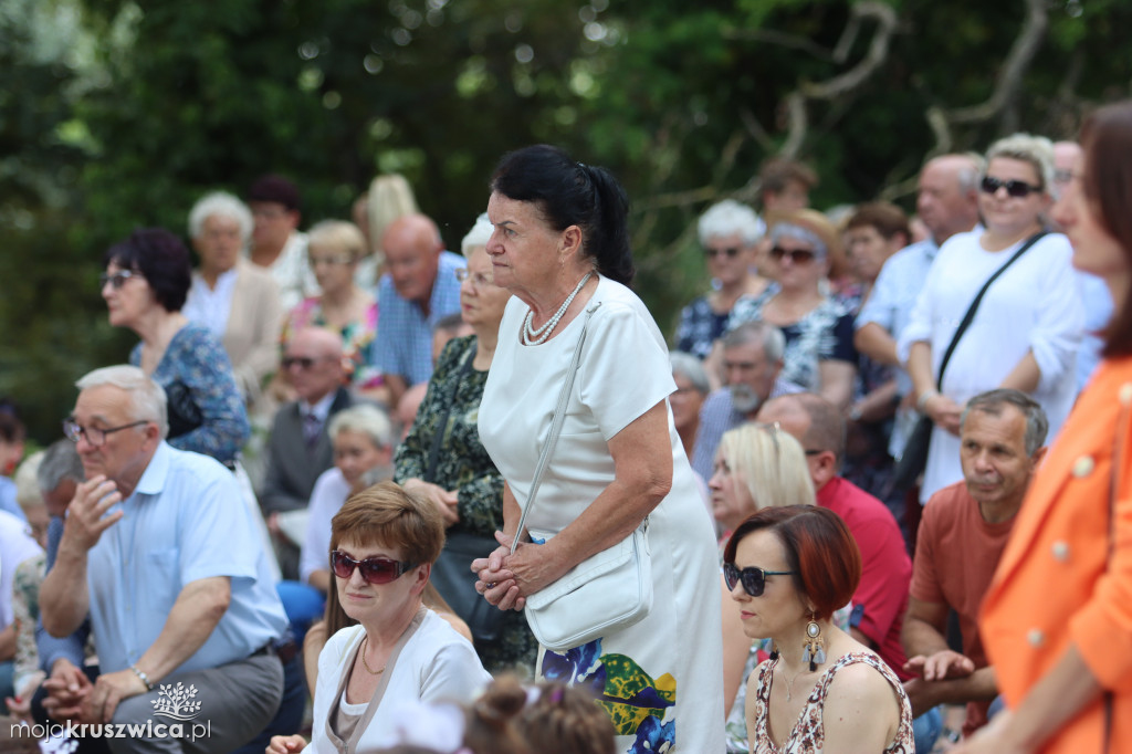 Procesja Bożego Ciała w kruszwickiej kolegiacie