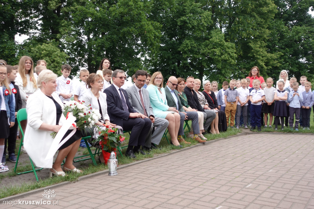 Dzień Patrona SP Chełmce. Uroczyste obchody 25-lecia nadania imienia