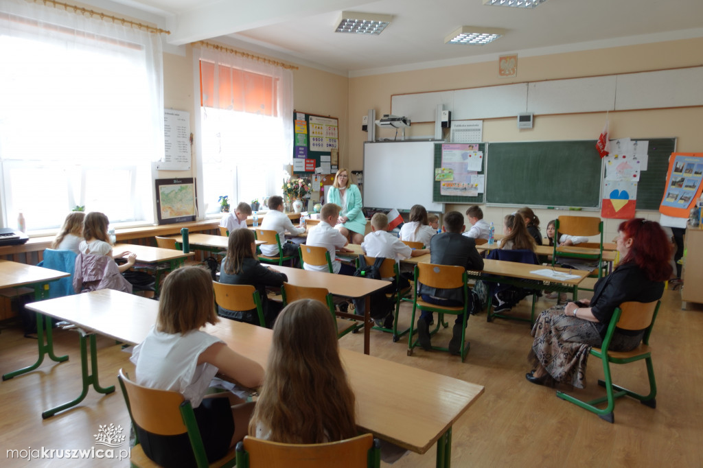 Dzień Patrona SP Chełmce. Uroczyste obchody 25-lecia nadania imienia