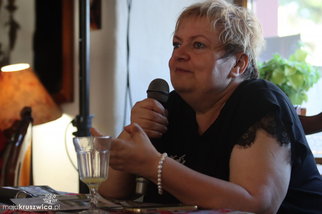 Spotkanie poetyckie Elżbiety Galoch pod Malwami