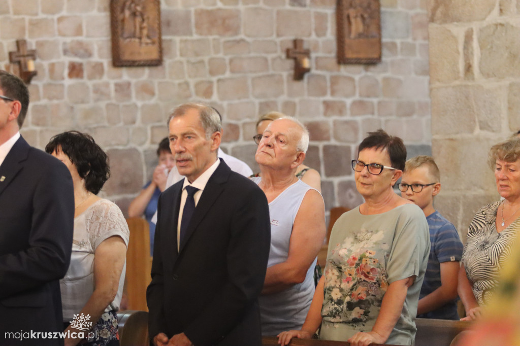 Obchody 600-lecia Kruszwicy. Mszy św. w kolegiacie przewodniczy Prymas Polski