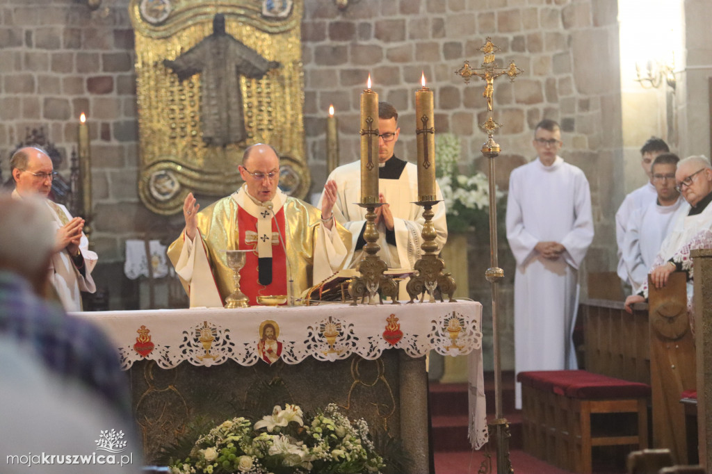 Obchody 600-lecia Kruszwicy. Mszy św. w kolegiacie przewodniczy Prymas Polski