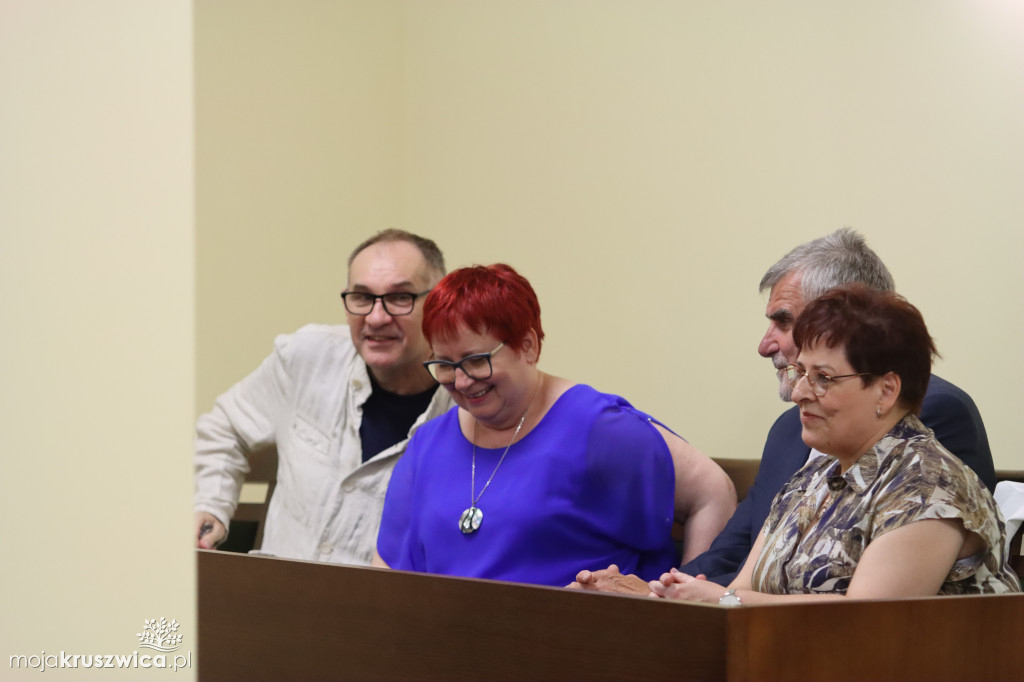 Uroczysta sesja Rady Miejskiej w Kruszwicy. Nagrodzono zasłużonych dla Kruszwicy
