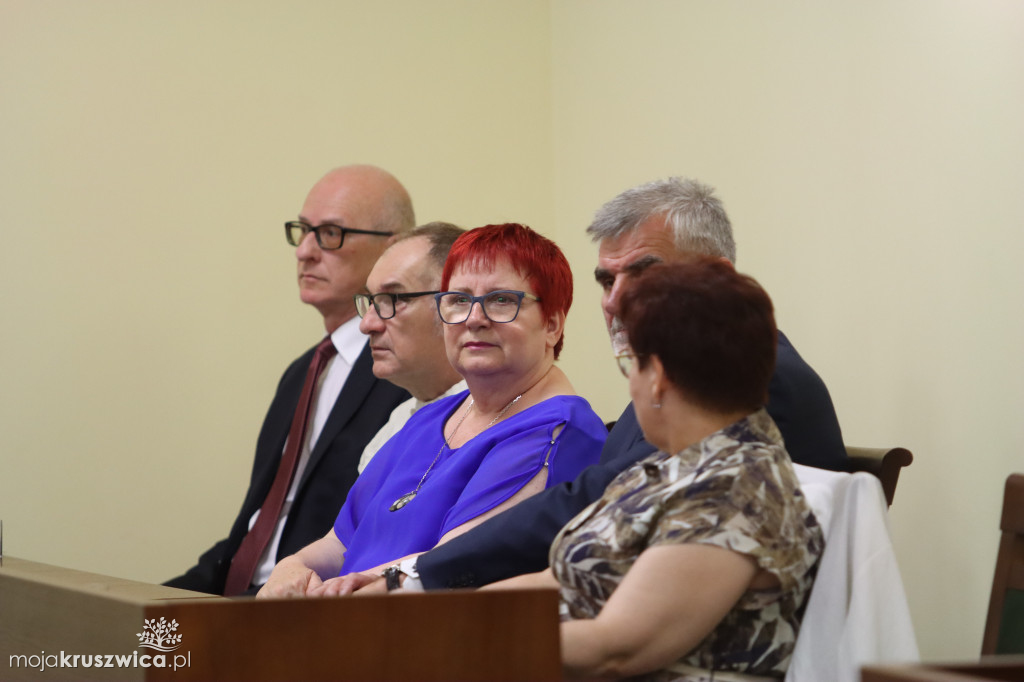 Uroczysta sesja Rady Miejskiej w Kruszwicy. Nagrodzono zasłużonych dla Kruszwicy