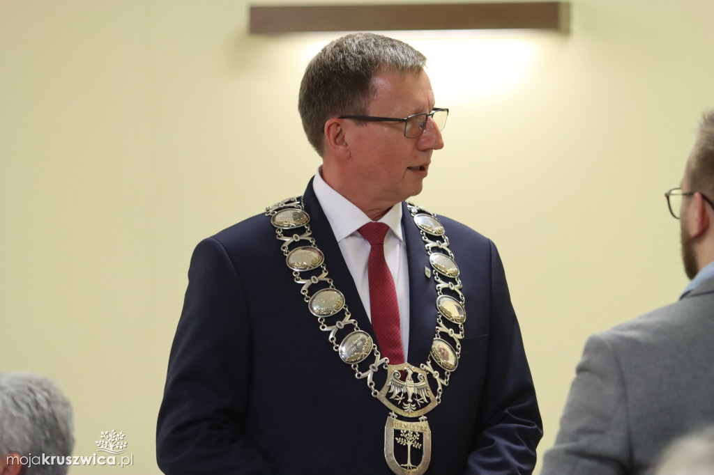 Uroczysta sesja Rady Miejskiej w Kruszwicy. Nagrodzono zasłużonych dla Kruszwicy