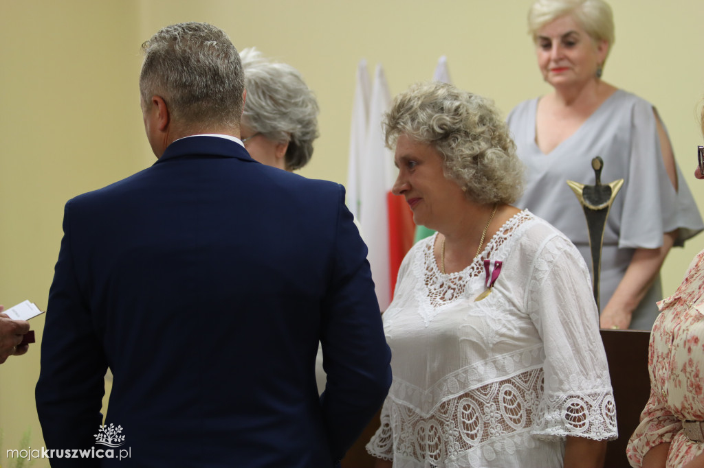Uroczysta sesja Rady Miejskiej w Kruszwicy. Nagrodzono zasłużonych dla Kruszwicy