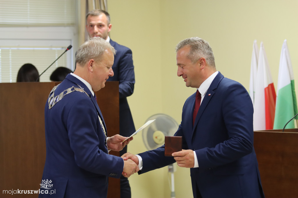 Uroczysta sesja Rady Miejskiej w Kruszwicy. Nagrodzono zasłużonych dla Kruszwicy