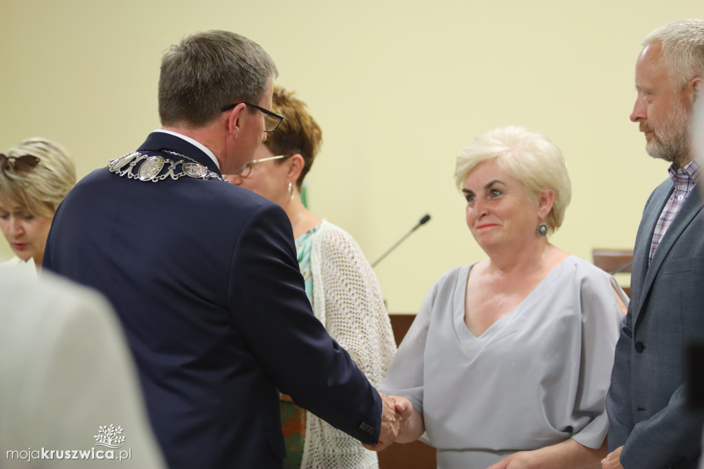Uroczysta sesja Rady Miejskiej w Kruszwicy. Nagrodzono zasłużonych dla Kruszwicy
