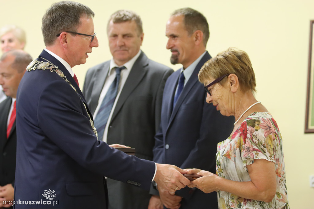 Uroczysta sesja Rady Miejskiej w Kruszwicy. Nagrodzono zasłużonych dla Kruszwicy