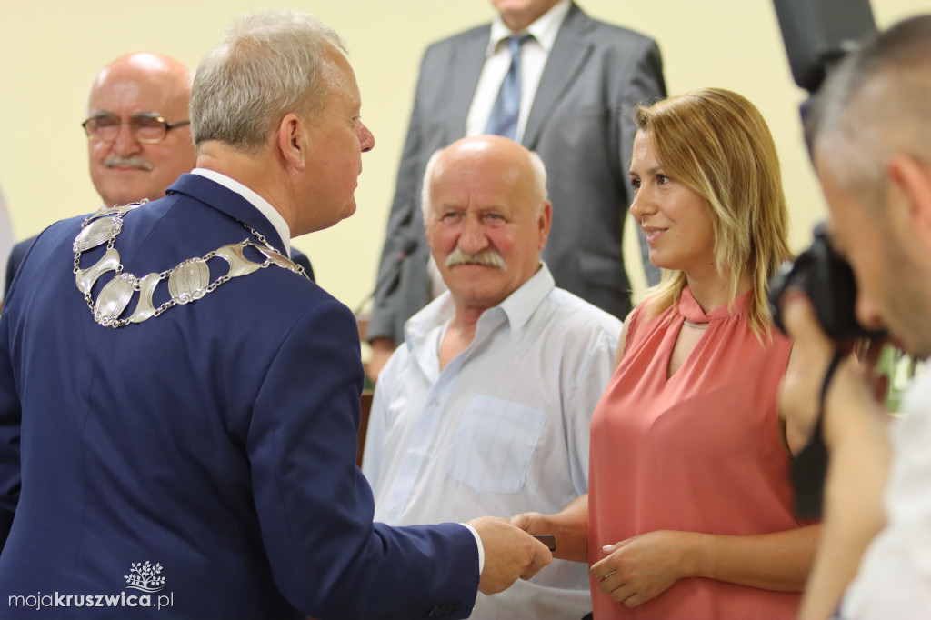 Uroczysta sesja Rady Miejskiej w Kruszwicy. Nagrodzono zasłużonych dla Kruszwicy