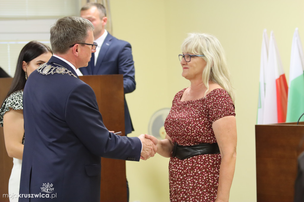 Uroczysta sesja Rady Miejskiej w Kruszwicy. Nagrodzono zasłużonych dla Kruszwicy
