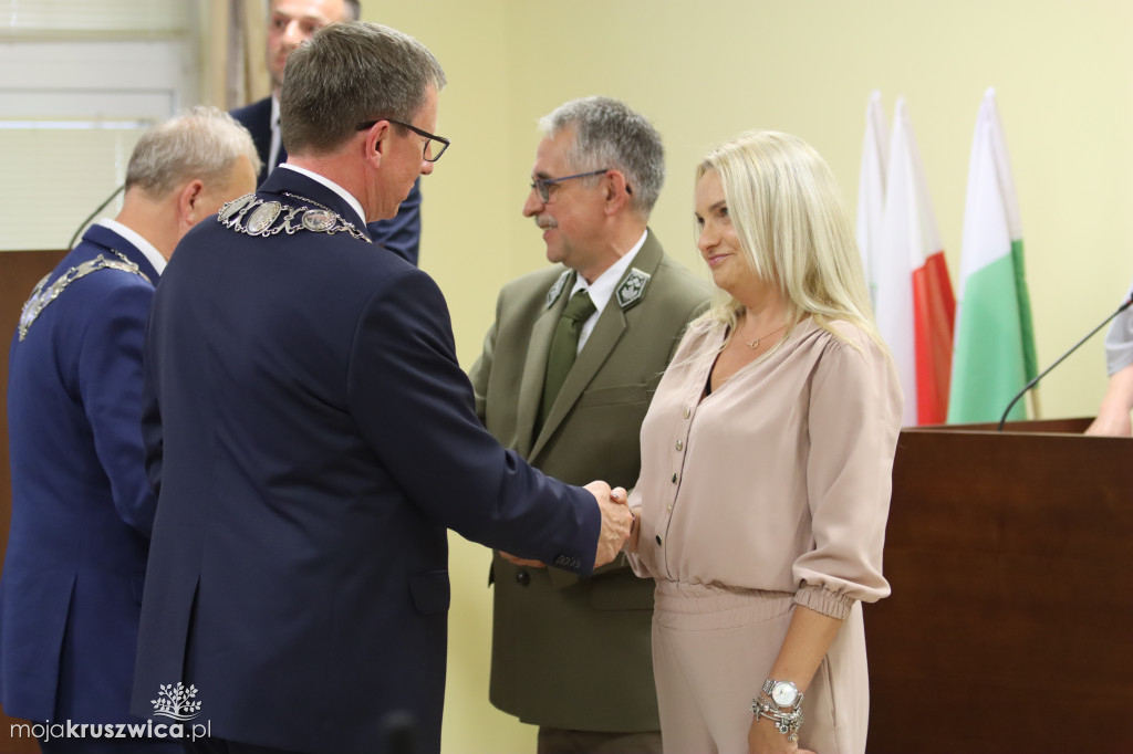 Uroczysta sesja Rady Miejskiej w Kruszwicy. Nagrodzono zasłużonych dla Kruszwicy