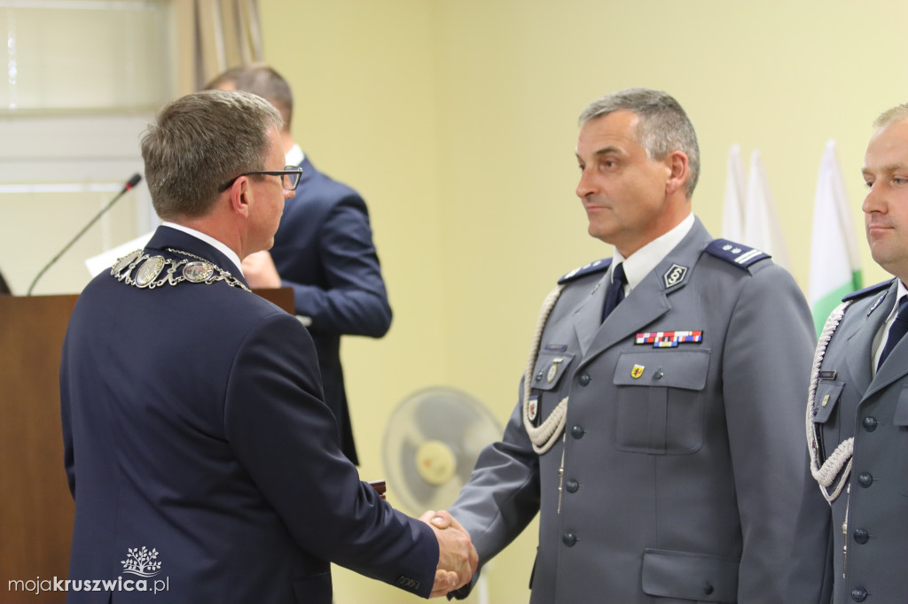 Uroczysta sesja Rady Miejskiej w Kruszwicy. Nagrodzono zasłużonych dla Kruszwicy