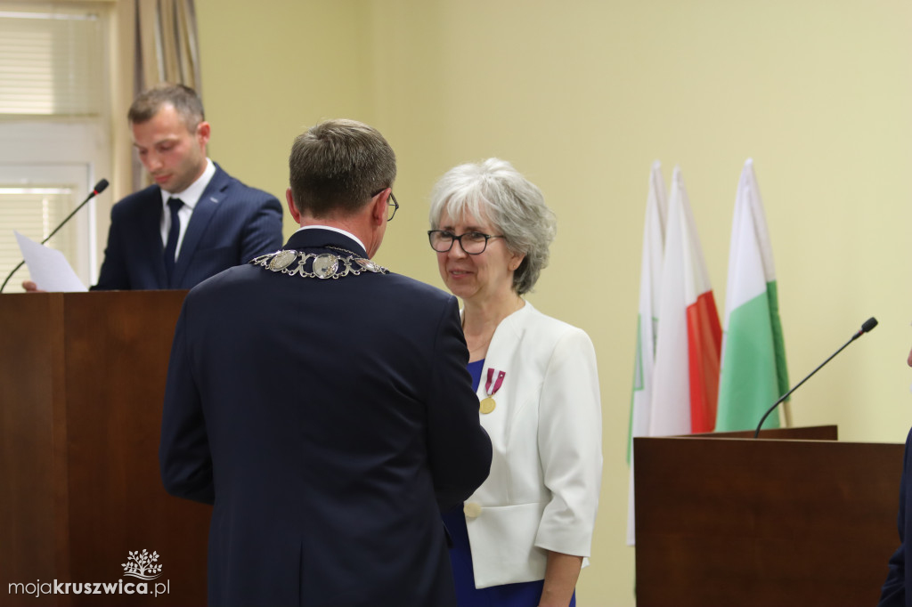 Uroczysta sesja Rady Miejskiej w Kruszwicy. Nagrodzono zasłużonych dla Kruszwicy