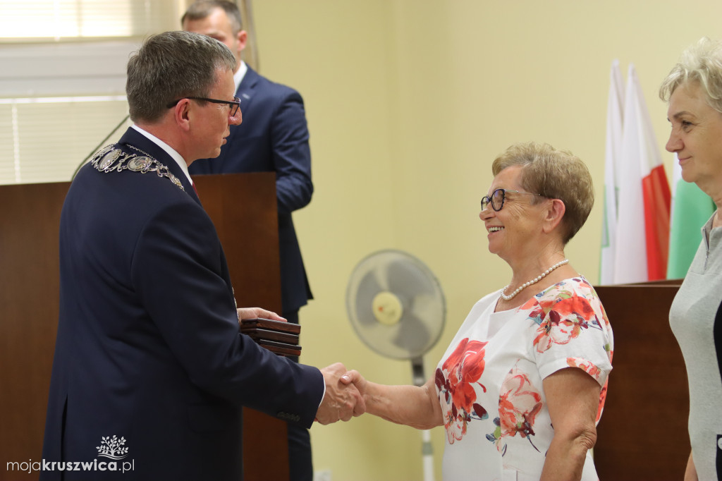 Uroczysta sesja Rady Miejskiej w Kruszwicy. Nagrodzono zasłużonych dla Kruszwicy