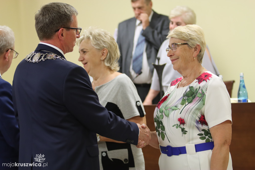 Uroczysta sesja Rady Miejskiej w Kruszwicy. Nagrodzono zasłużonych dla Kruszwicy