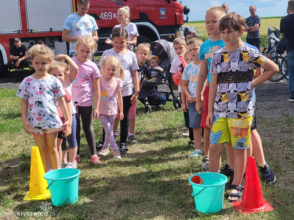 W Sołectwie Papros świętowano Dzień Dziecka. Było wiele atrakcji [ZDJĘCIA]