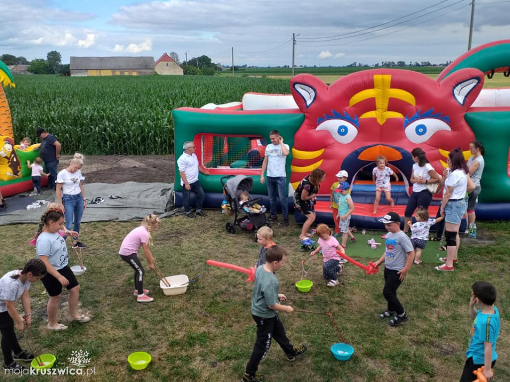 W Sołectwie Papros świętowano Dzień Dziecka. Było wiele atrakcji [ZDJĘCIA]