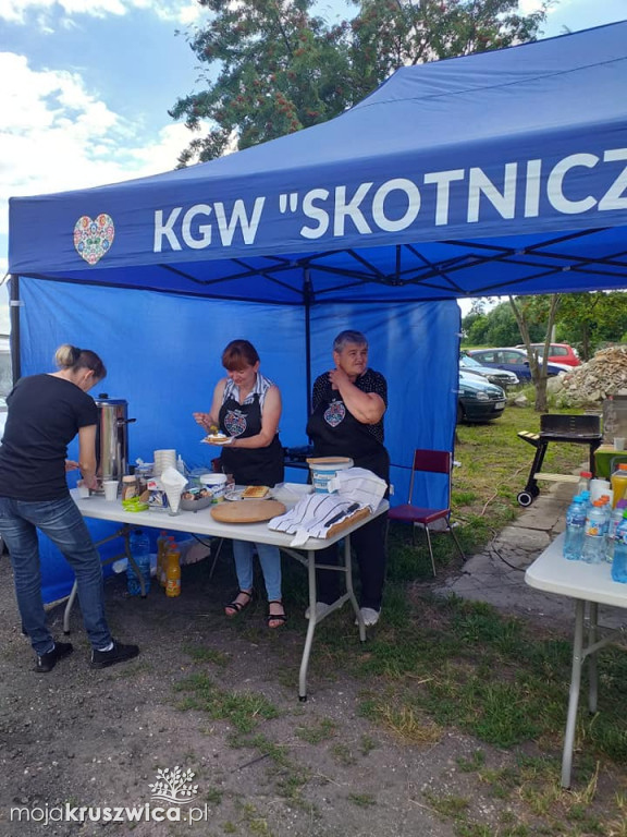 W Sołectwie Papros świętowano Dzień Dziecka. Było wiele atrakcji [ZDJĘCIA]