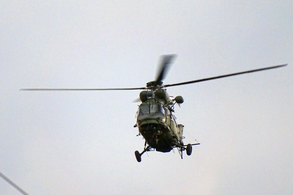 Ćwiczenia z udziałem helikoptera nad Gopłem