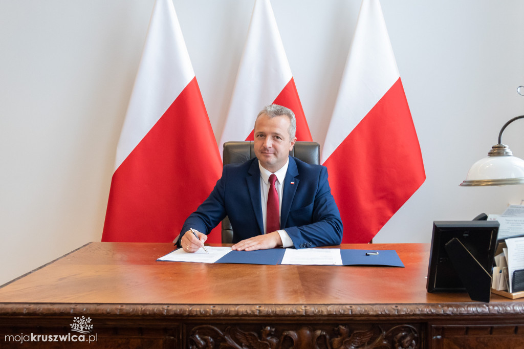 Powiat Inowrocławski otrzyma 7,5 mln złotych dofinansowania na przebudowę dróg