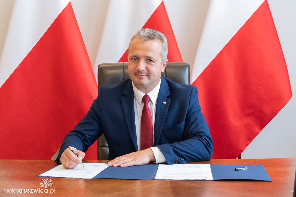 Powiat Inowrocławski otrzyma 7,5 mln złotych dofinansowania na przebudowę dróg