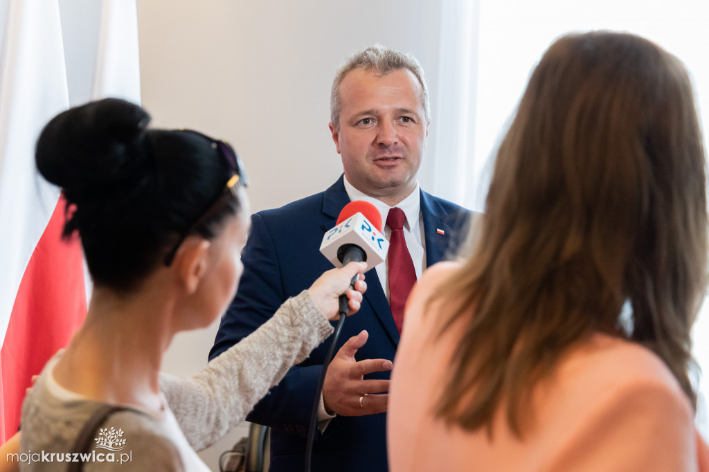 Powiat Inowrocławski otrzyma 7,5 mln złotych dofinansowania na przebudowę dróg