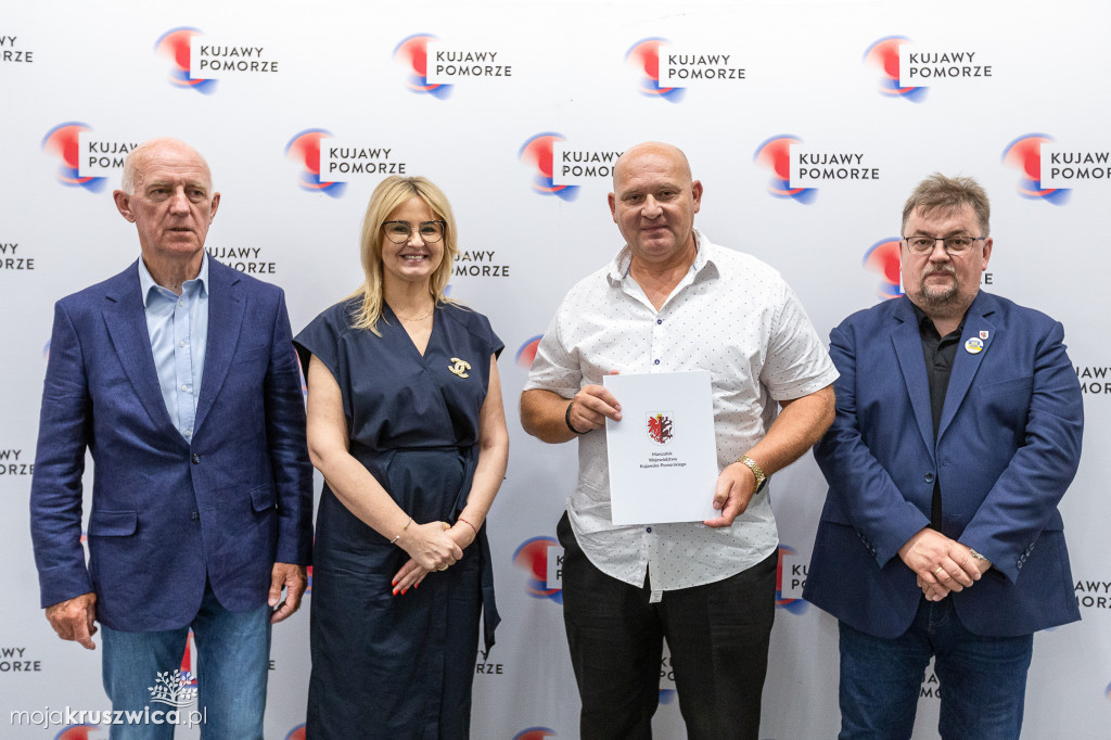Kluby sportowe z dofinansowaniami. Wśród nich klub z Kruszwicy [ZDJĘCIA]