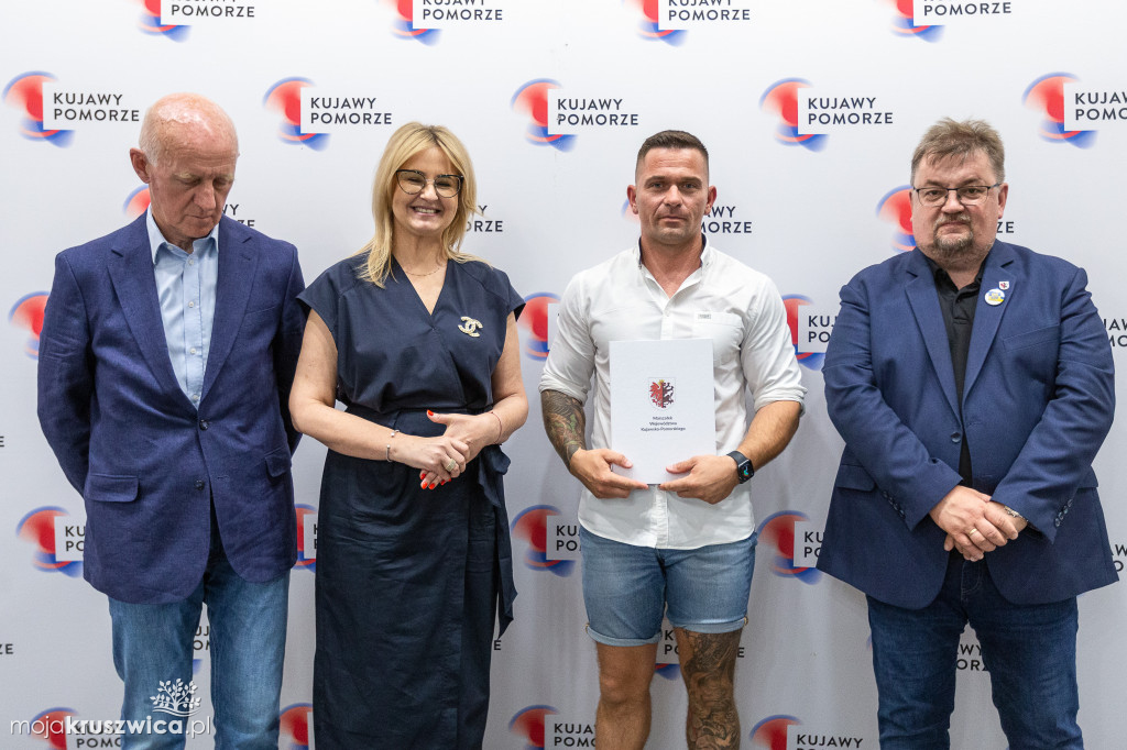 Kluby sportowe z dofinansowaniami. Wśród nich klub z Kruszwicy [ZDJĘCIA]