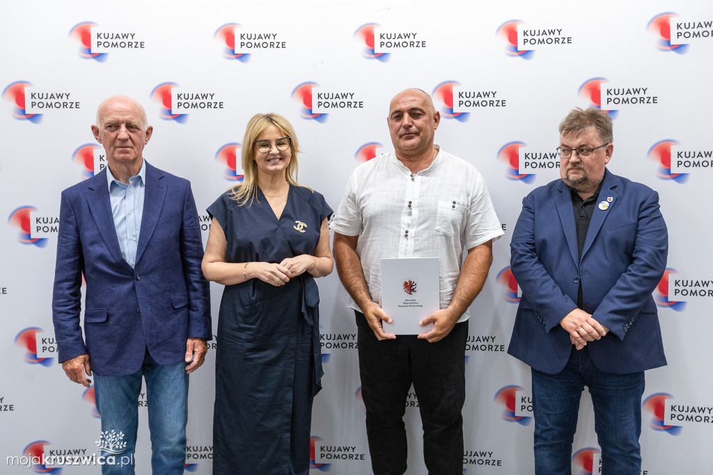Kluby sportowe z dofinansowaniami. Wśród nich klub z Kruszwicy [ZDJĘCIA]