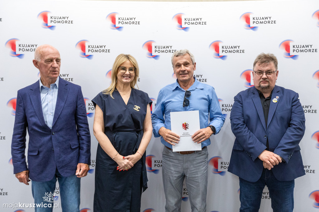 Kluby sportowe z dofinansowaniami. Wśród nich klub z Kruszwicy [ZDJĘCIA]
