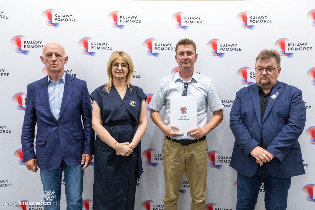 Kluby sportowe z dofinansowaniami. Wśród nich klub z Kruszwicy [ZDJĘCIA]