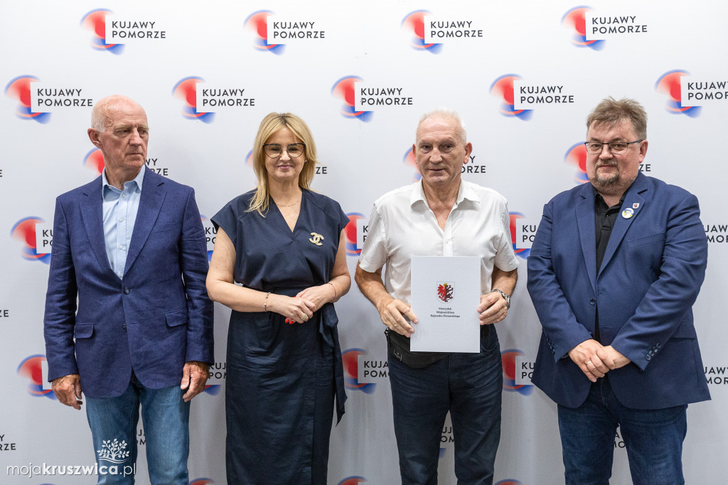 Kluby sportowe z dofinansowaniami. Wśród nich klub z Kruszwicy [ZDJĘCIA]